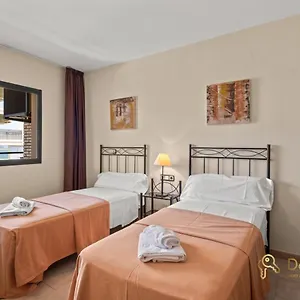 apartamentos-con-parking-privado-en-el-paseo-maritimo.1costadelsol.com/
